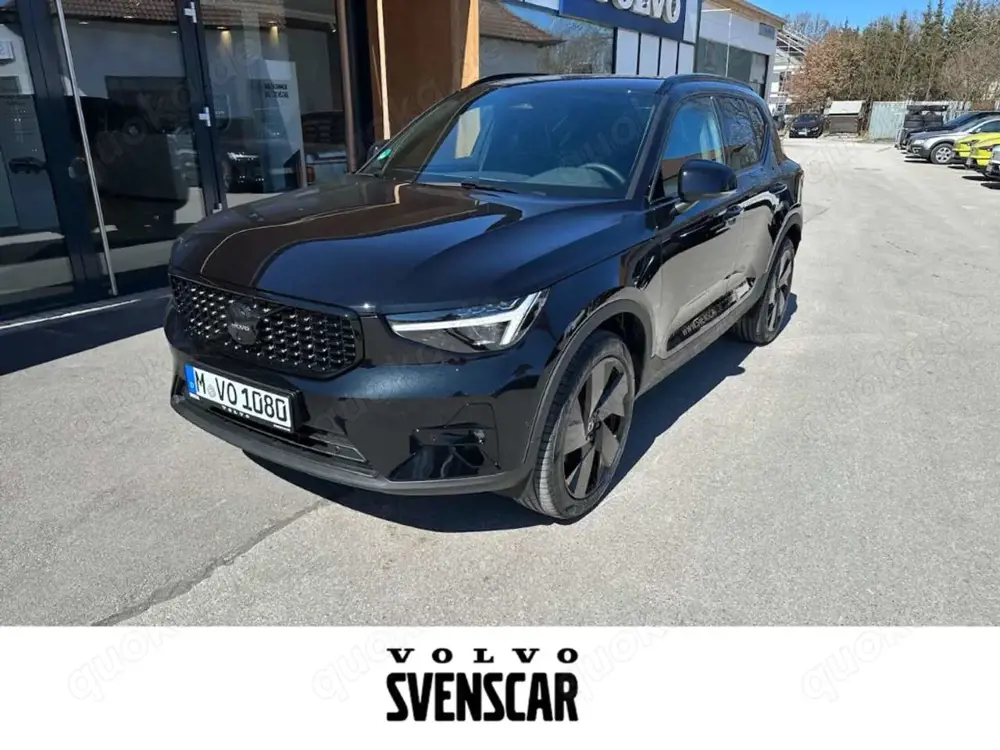 Volvo XC40 B4 Plus Black Edition FWD EU6e Digitales Cockpit M