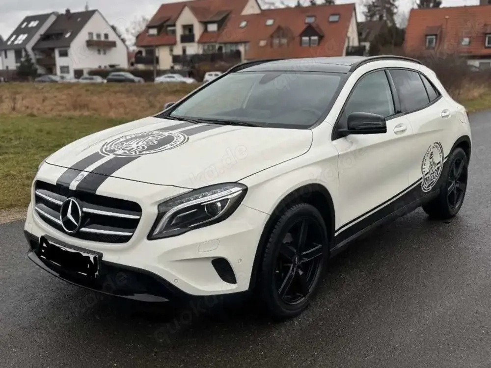 Mercedes-Benz GLA 200