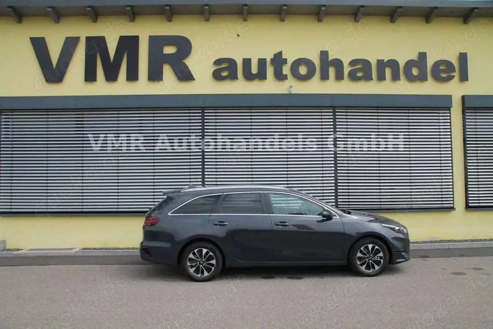 Kia Ceed SW / cee'd SW 1.5 T-GDi TOP Automatik *Navi*