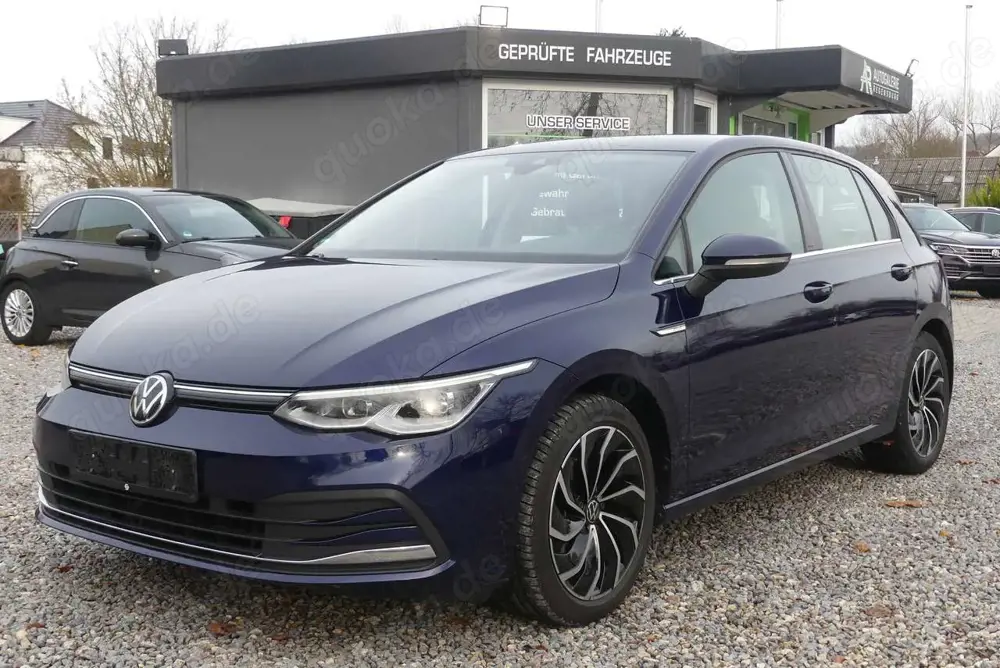 Volkswagen Golf Style 1.5 eTSI*NAVI*SHZ*SR*WR*KAMERA*ACC*MASSAGE*