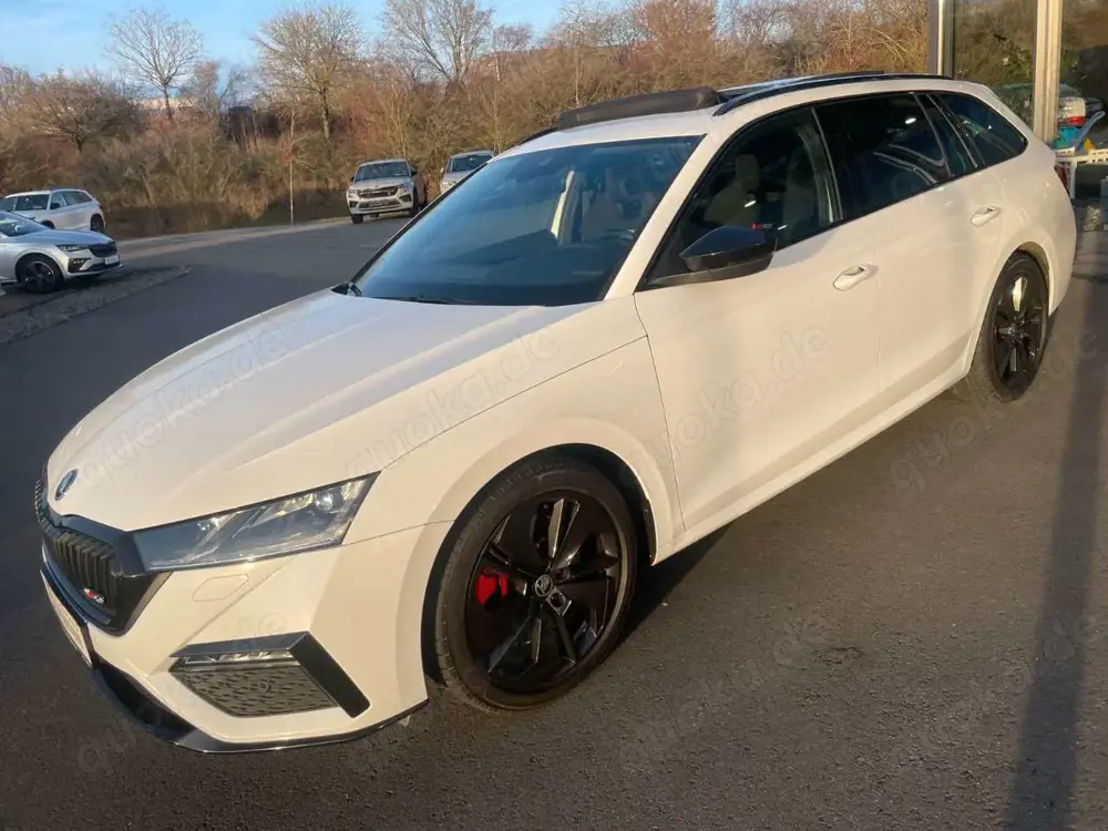 Skoda Octavia 2,0TSi Combi RS Pano Matrix AHK Columbus