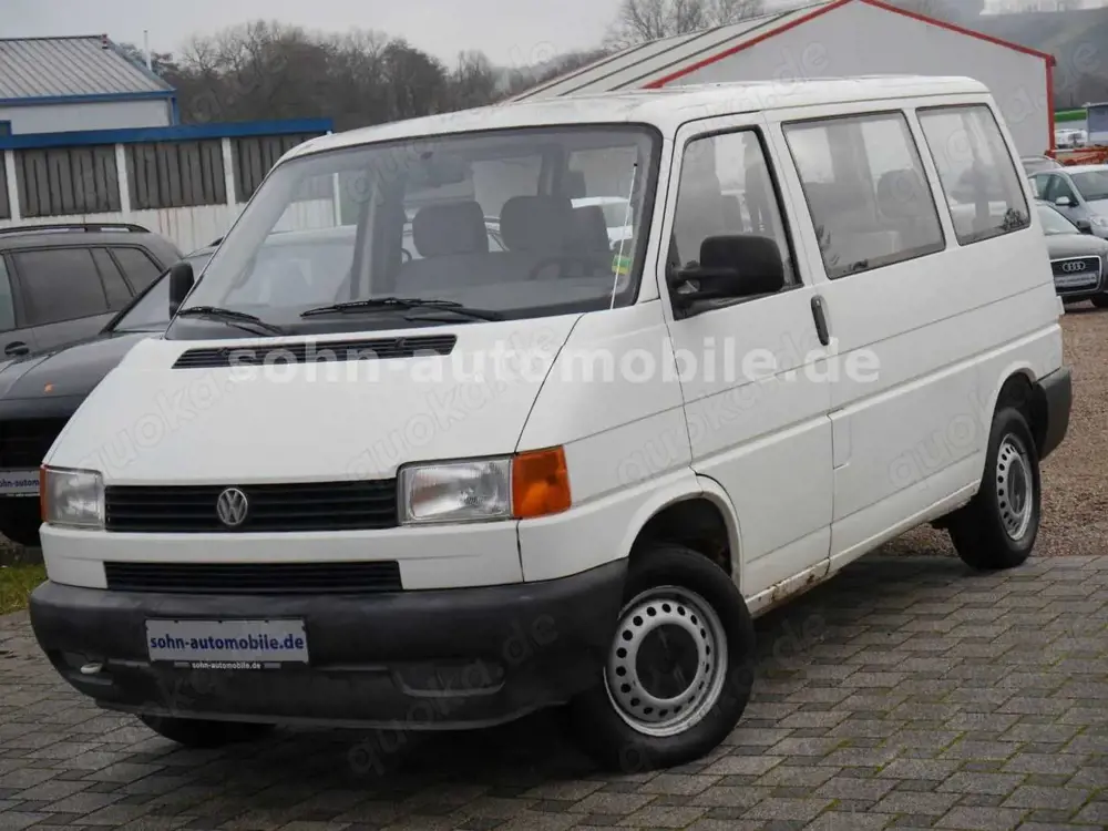 Volkswagen T4 Caravelle 2.4 D lang 9-Sitzer/AHK/Servo