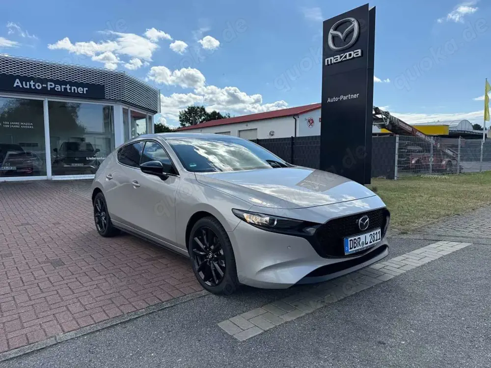 Mazda 3 2.5L e-SKYACTIV G 140ps 6AT Homura