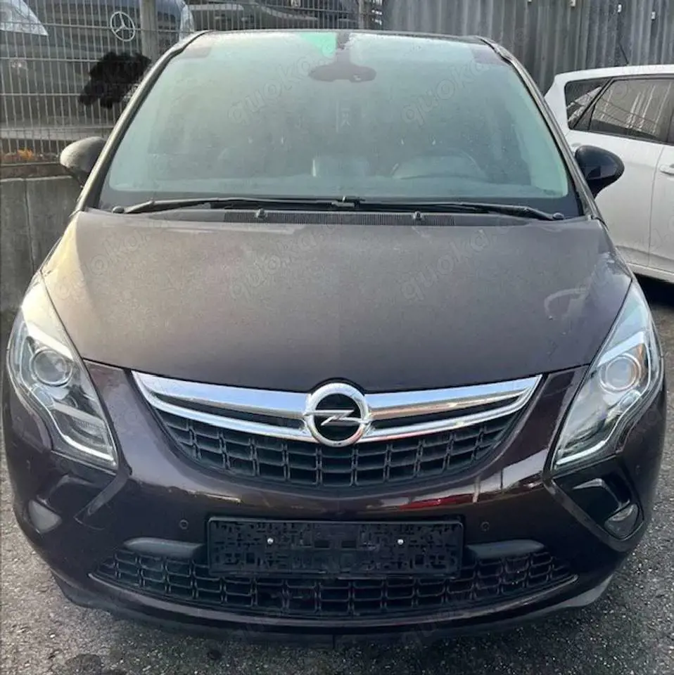 Opel Zafira Tourer 2.0 CDTI,Innovation,7Sitzer,Pano usw.