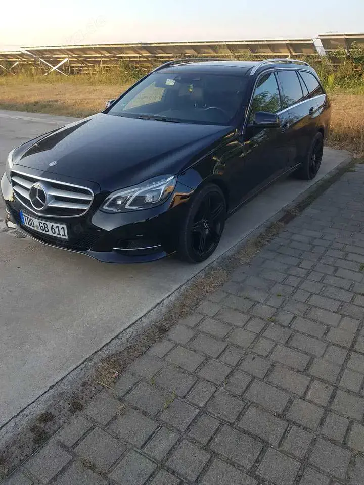 Mercedes-Benz E 350 E 350 T BlueTEC 4Matic 7G-TRONIC