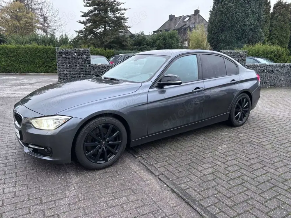BMW 328 Baureihe 3 Lim. 328 i Sport 1.Hd, Leder,Navi
