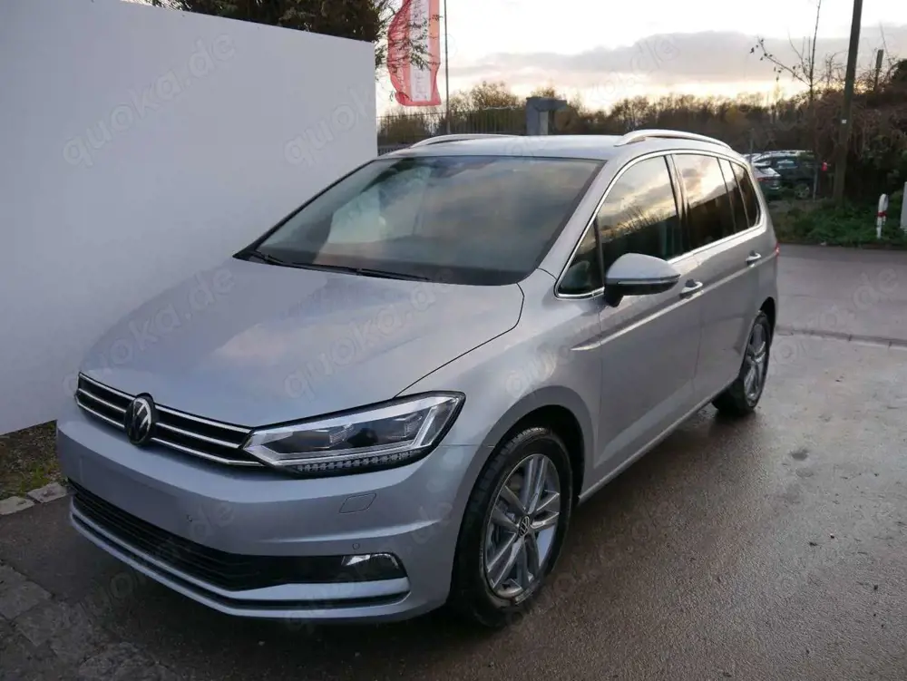 Volkswagen Touran Comfortline 1.5 TSI DSG COMFORTLINE*ACC*LED*PDC...