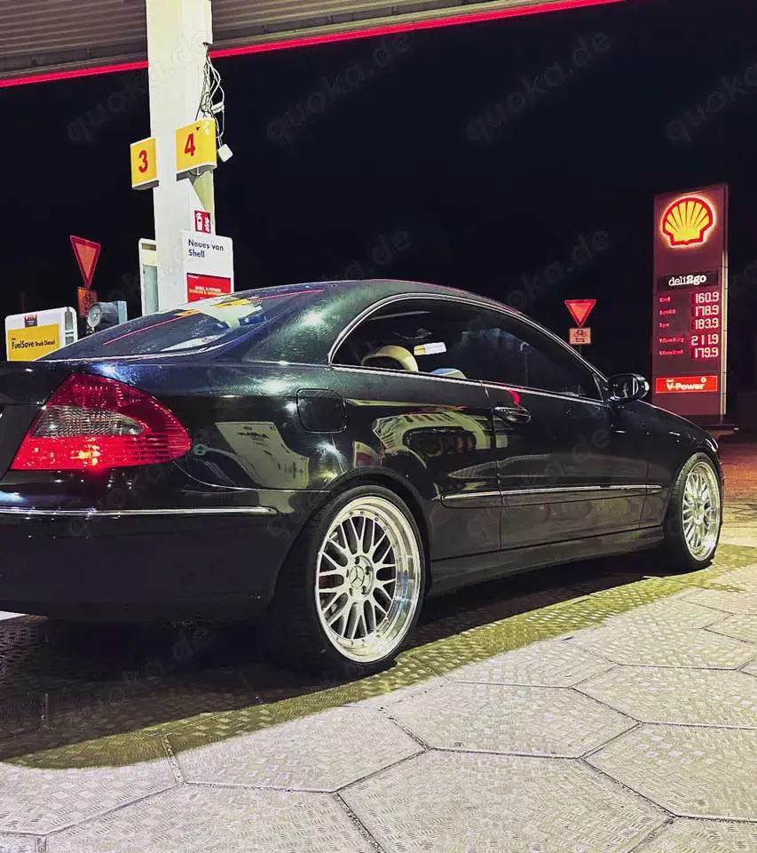 Mercedes-Benz CLK Mercedes Benz CLK 320 CDI W209 Avantgarde Designo
