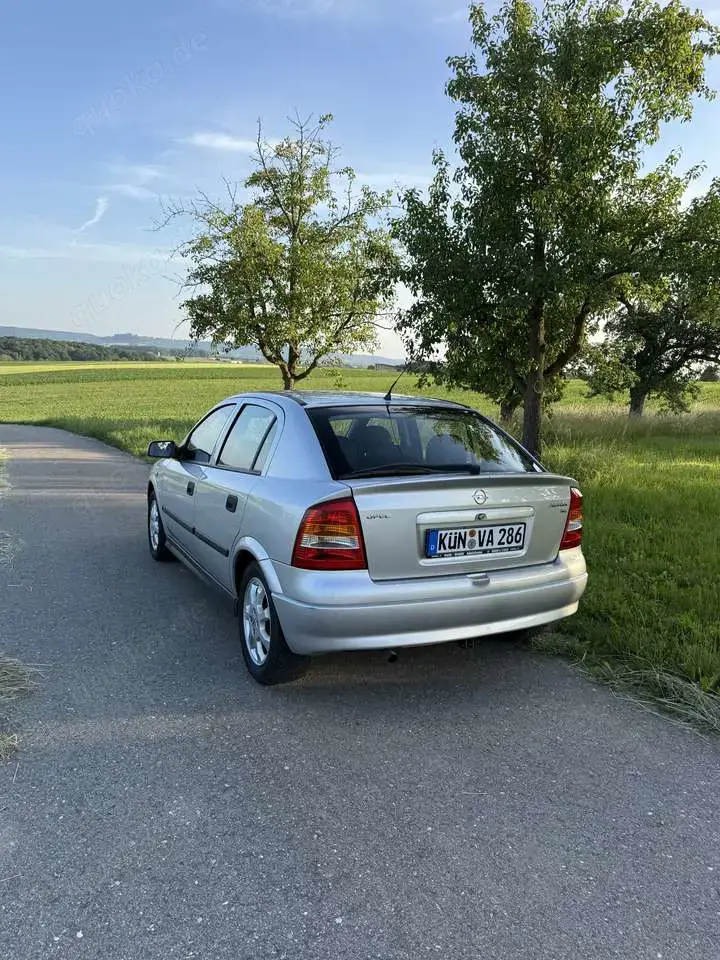 Opel Astra 1.6 Selection