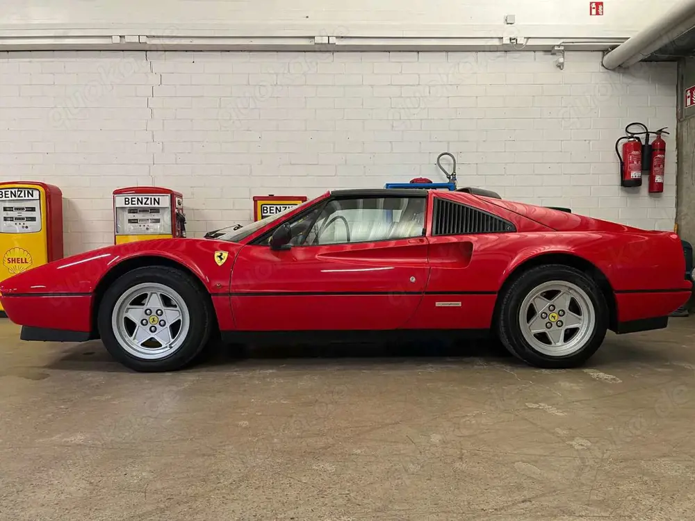Ferrari 328