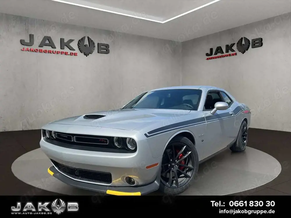 Dodge Challenger R/T 5.7 V8 Performance PLUS 277 kW...