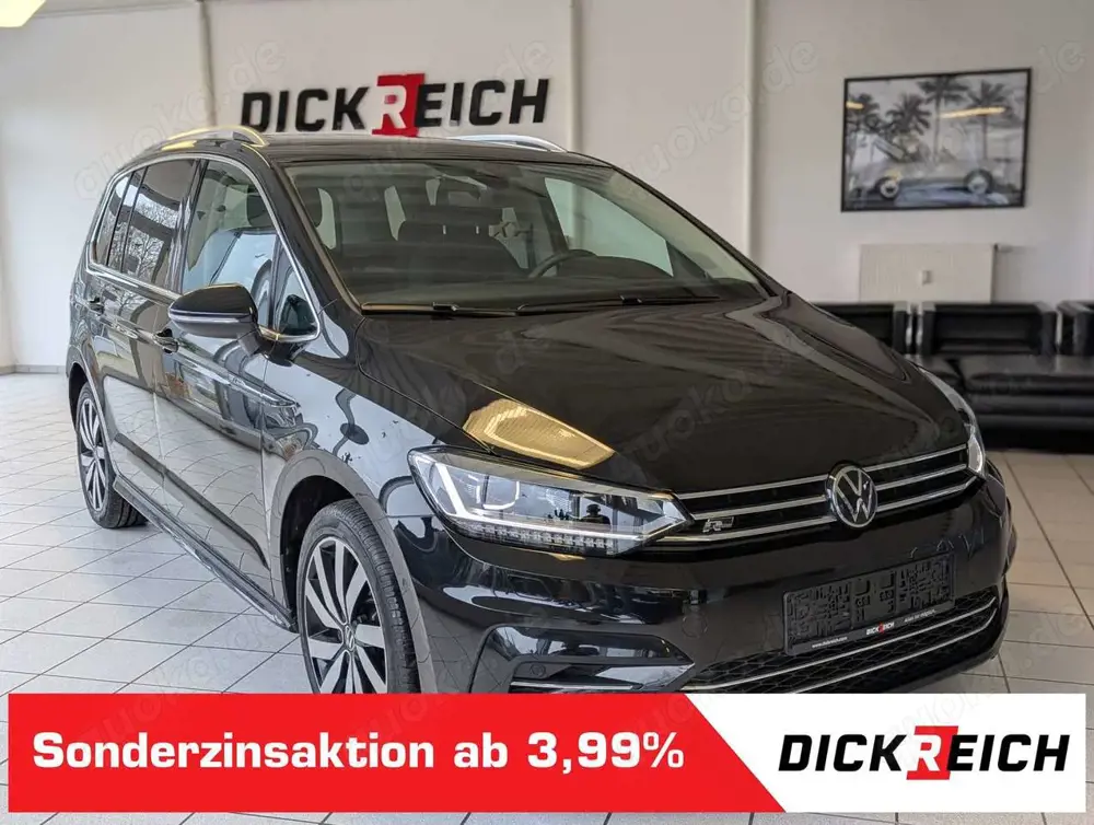Volkswagen Touran 2.0 DSG R-Line High. Pano 7-Si IQ.Dri AHK