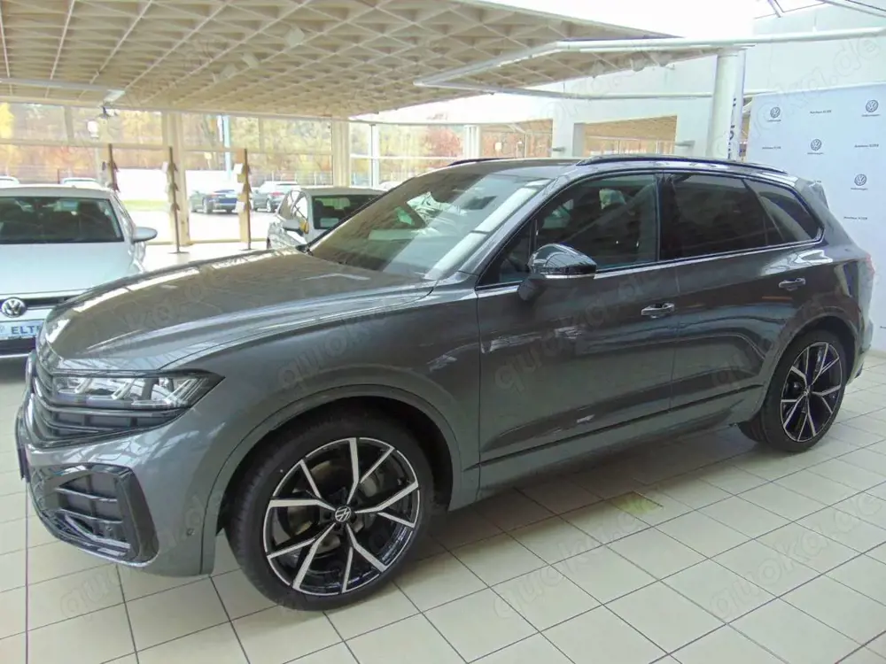 Volkswagen Touareg R-Line Black-Style Standhzg./Modellj. 25