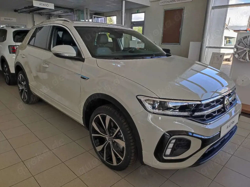 Volkswagen T-Roc 2.0 TDi 4MO DSG R-Line AHK EHK Matrix Pano
