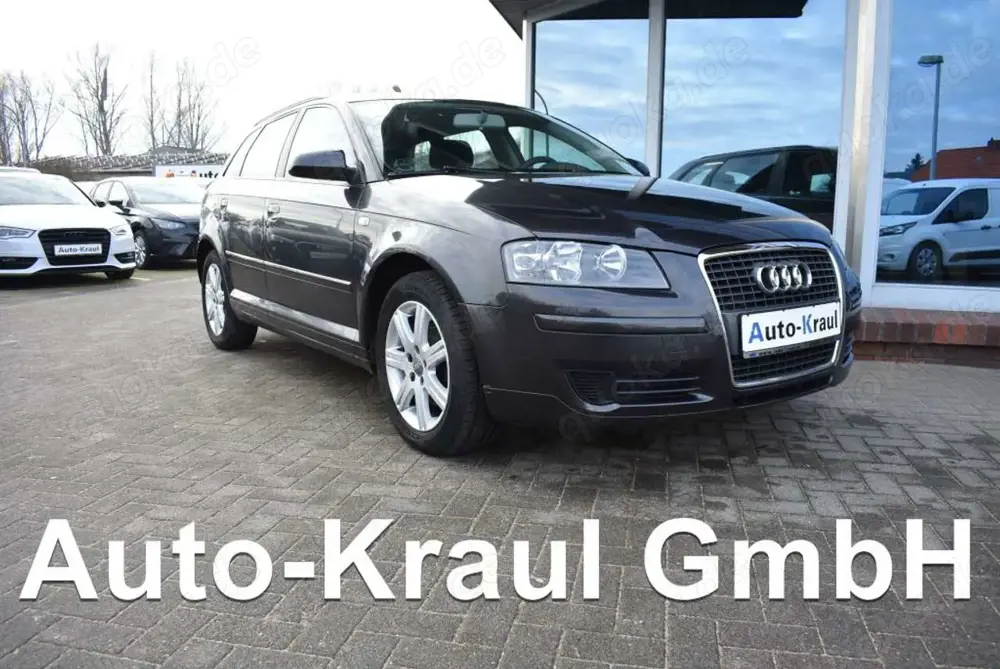 Audi A3 1.6 Sportback Attraction Alu Klimatron. AHK el. FH