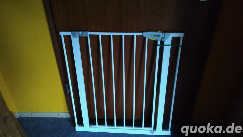 Verschiedene Tür- Treppenschutzgitter mit Zubehör