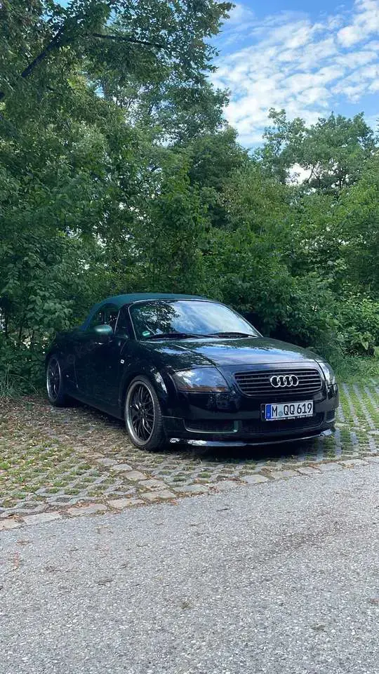 Audi TT 1.8 T Roadster (132kW)