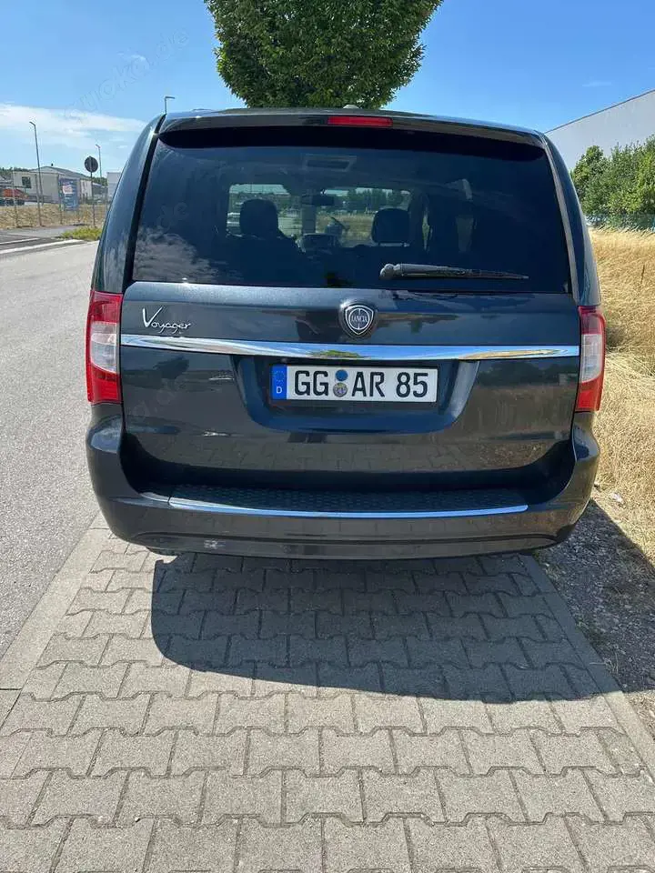 Lancia Voyager