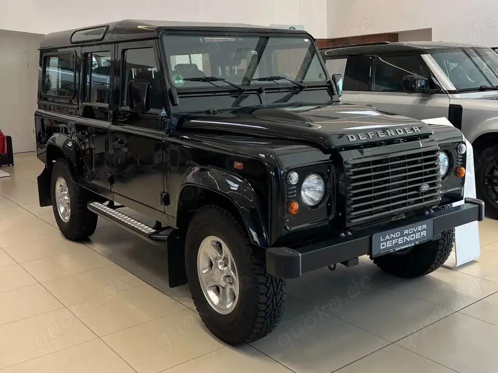 Land Rover Defender 110 E Station Wagon Neuwertig
