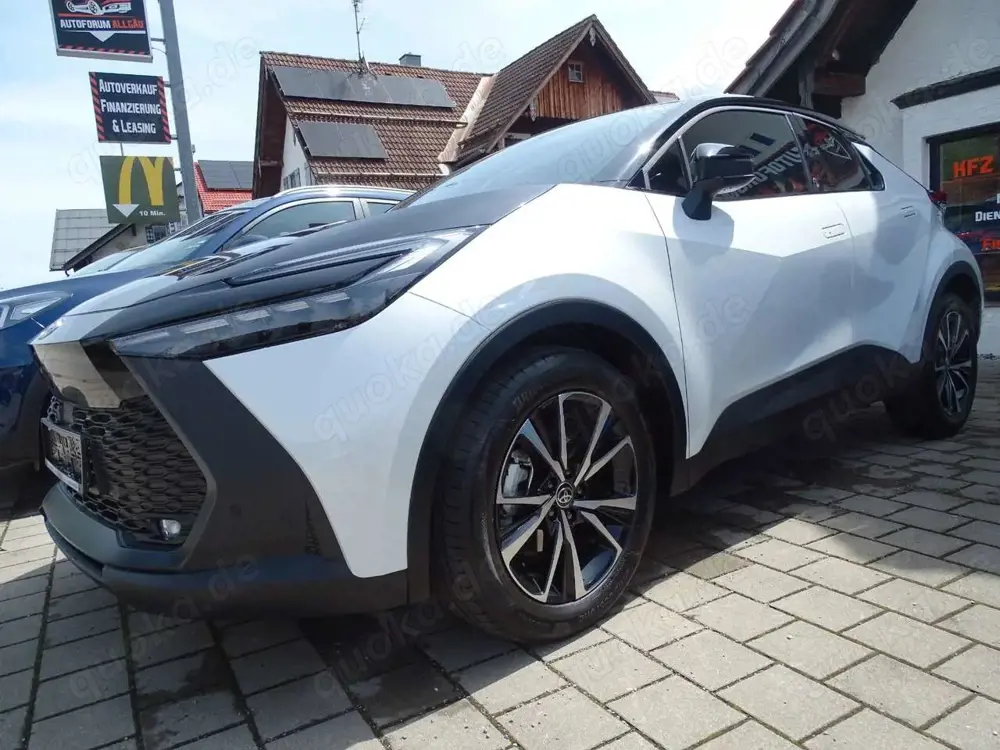 Toyota C-HR Hybrid FWD Team Deutschland