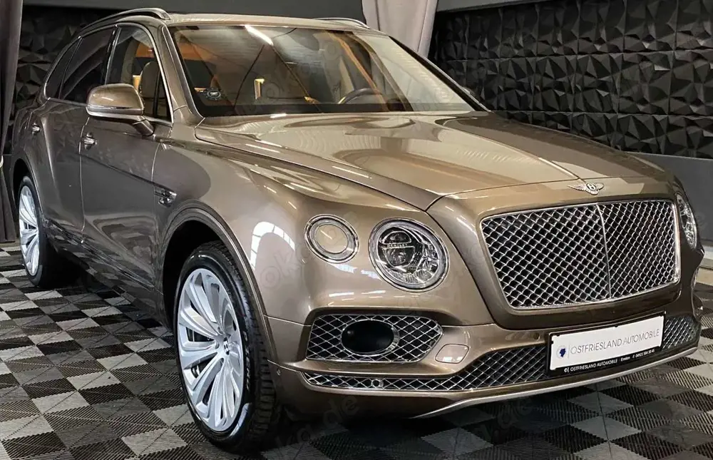 Bentley Bentayga 6.0 W12 4WD Massagesitze, Pano,AHK