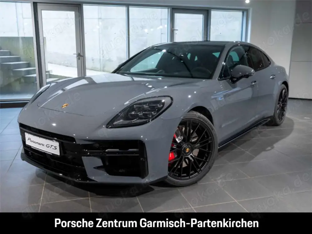 Porsche Panamera GTS LenkradHZG StandHZG 360 Kamera