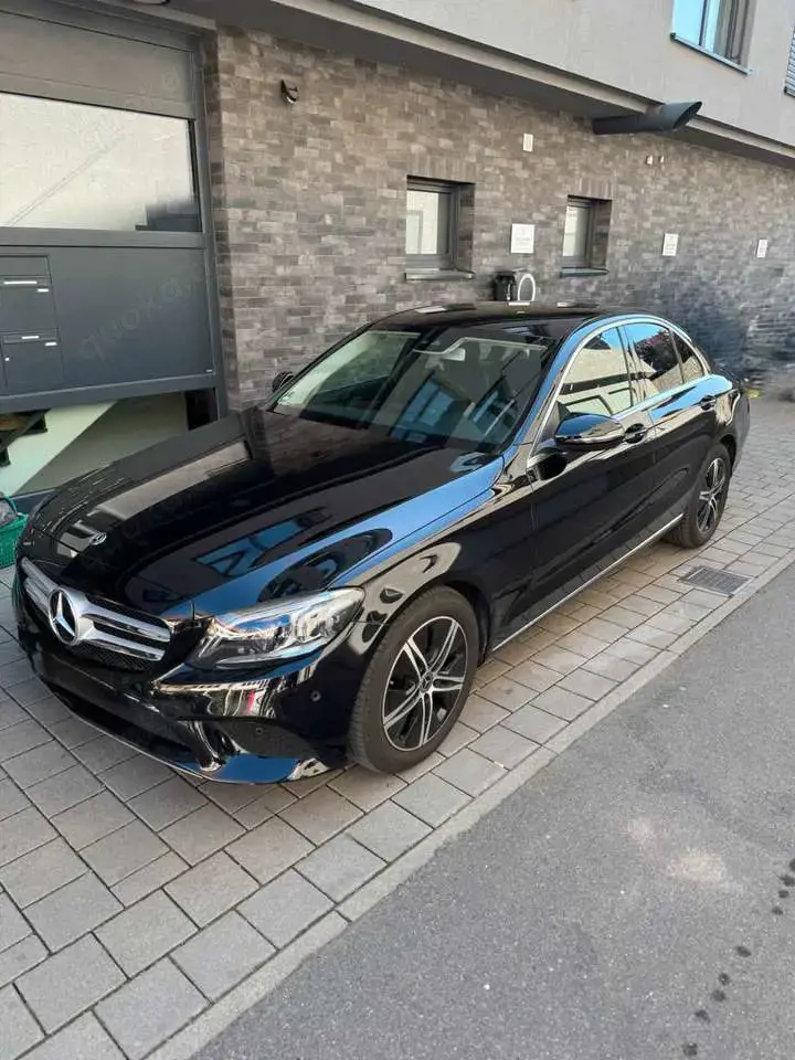 Mercedes-Benz C 180 9G-TRONIC Avantgarde Sommer/Winterreifen
