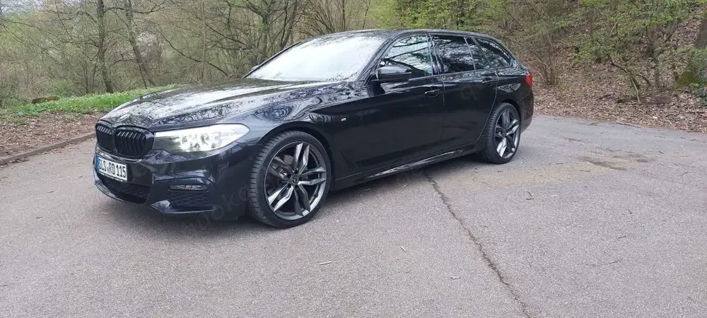 BMW 520 i Touring Aut. M Sport Edition LED NAVI LEDER 20"