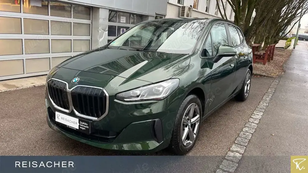 BMW 216 i A Active Tourer Navi,adLED,AHK,RüKa
