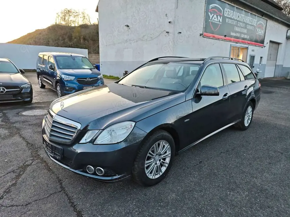 Mercedes-Benz E 200 E T-Modell E 200 CGI BlueEfficiency