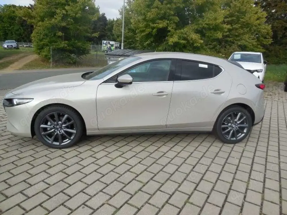 Mazda 3 2.5 e-SKYACTIV G 140PS Automatik Centerline mit De