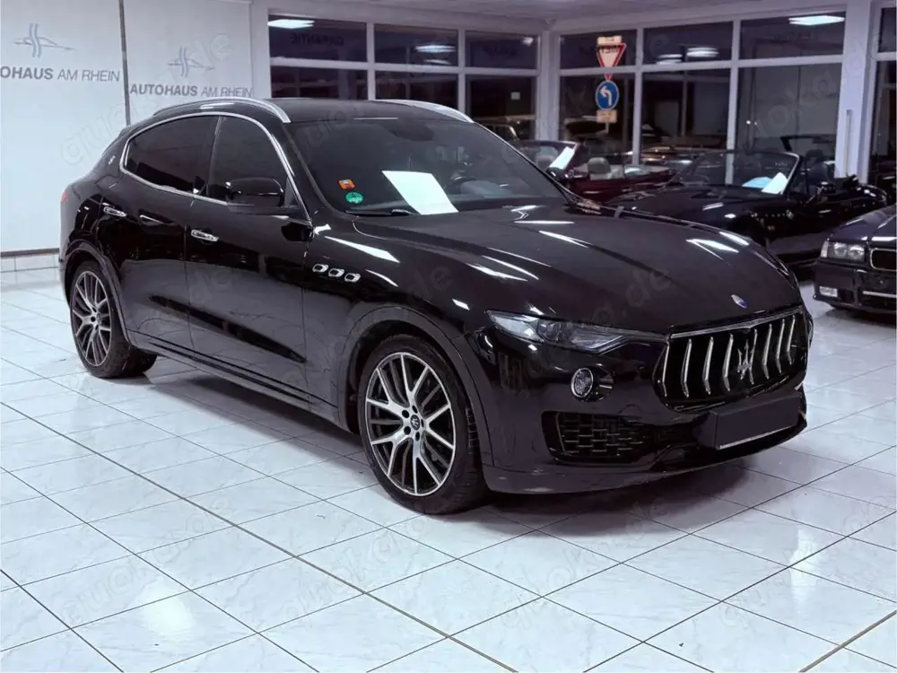 Maserati Levante 3.0 V6+Sport+KeylessGo+Kamera+Panorama