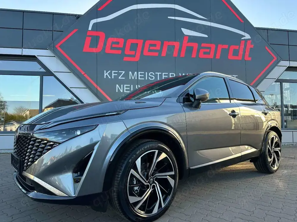 Nissan Qashqai 1.3 MHEV 158 CVT Tekna+ Tekna plus Sitzh