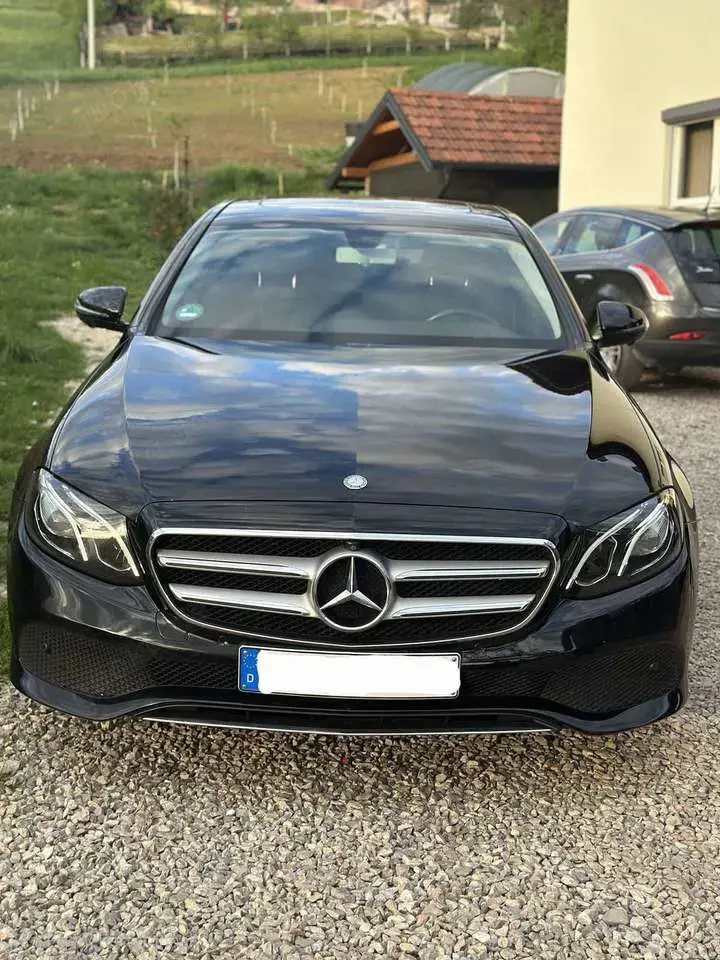 Mercedes-Benz E 220 d 9G-TRONIC Avantgarde