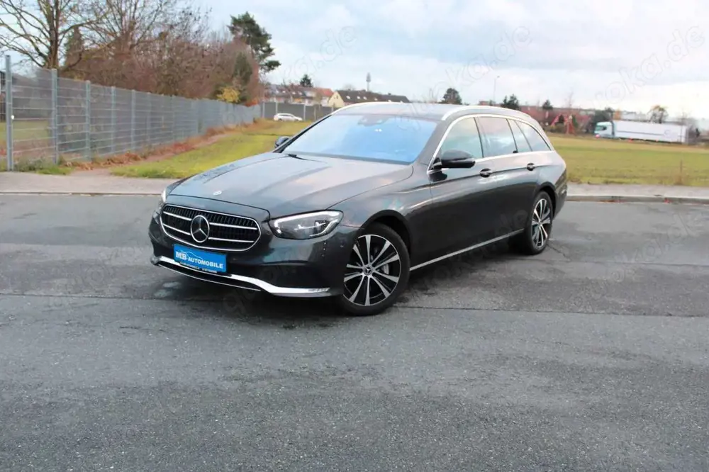 Mercedes-Benz E 300 E300 de Kamera ACC Sitzhzg. Standhzg. WideScreen
