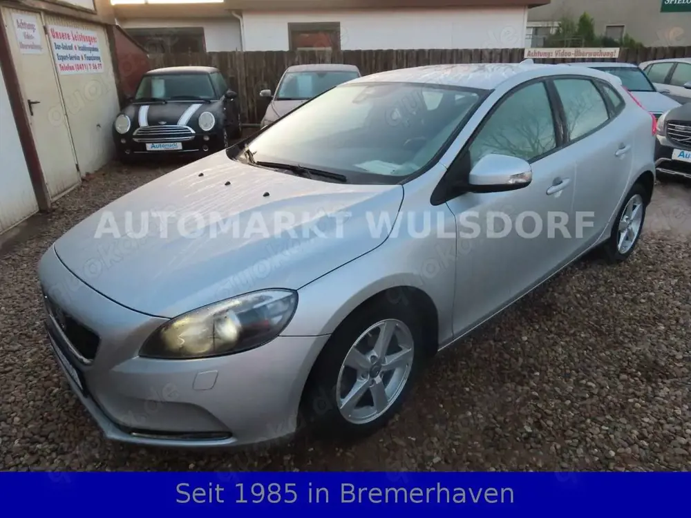 Volvo V40 You!,1,6D,Erst:69000 ,Scheckheft,1 Hand,Navi
