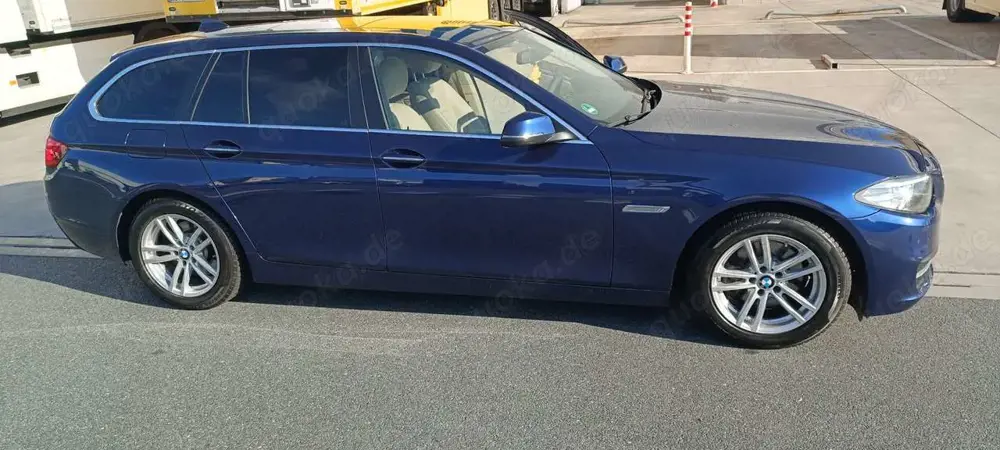 BMW 520 520d Touring Aut. Luxury Line