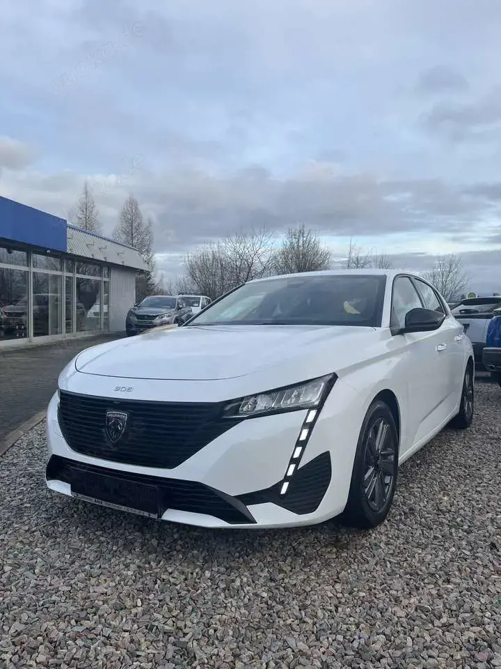 Peugeot 308 Active Pack NAVI, Allwetter-Reifen