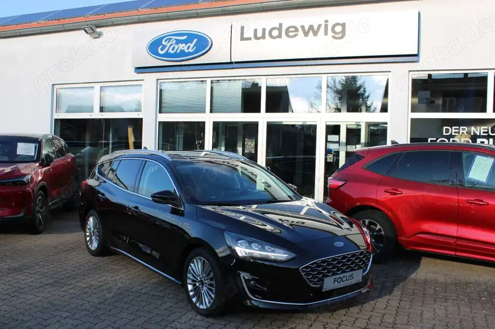 Ford Focus Turnier Vignale Leder LED Winterpaket BO