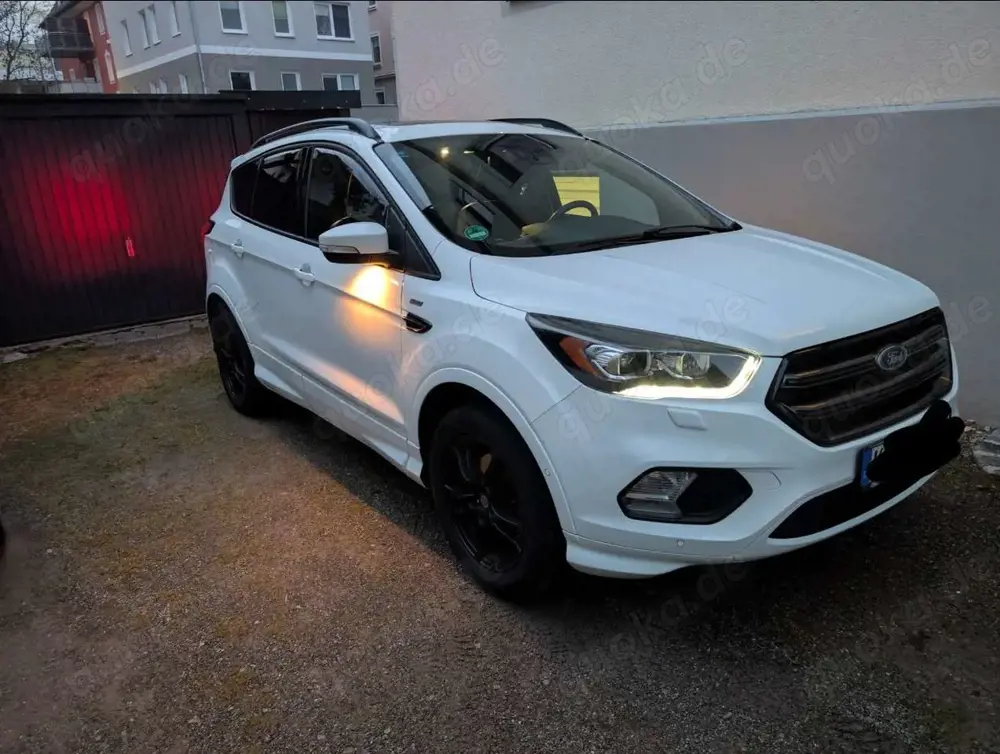 Ford Kuga 1.5 EcoBoost 2x4 ST-Line
