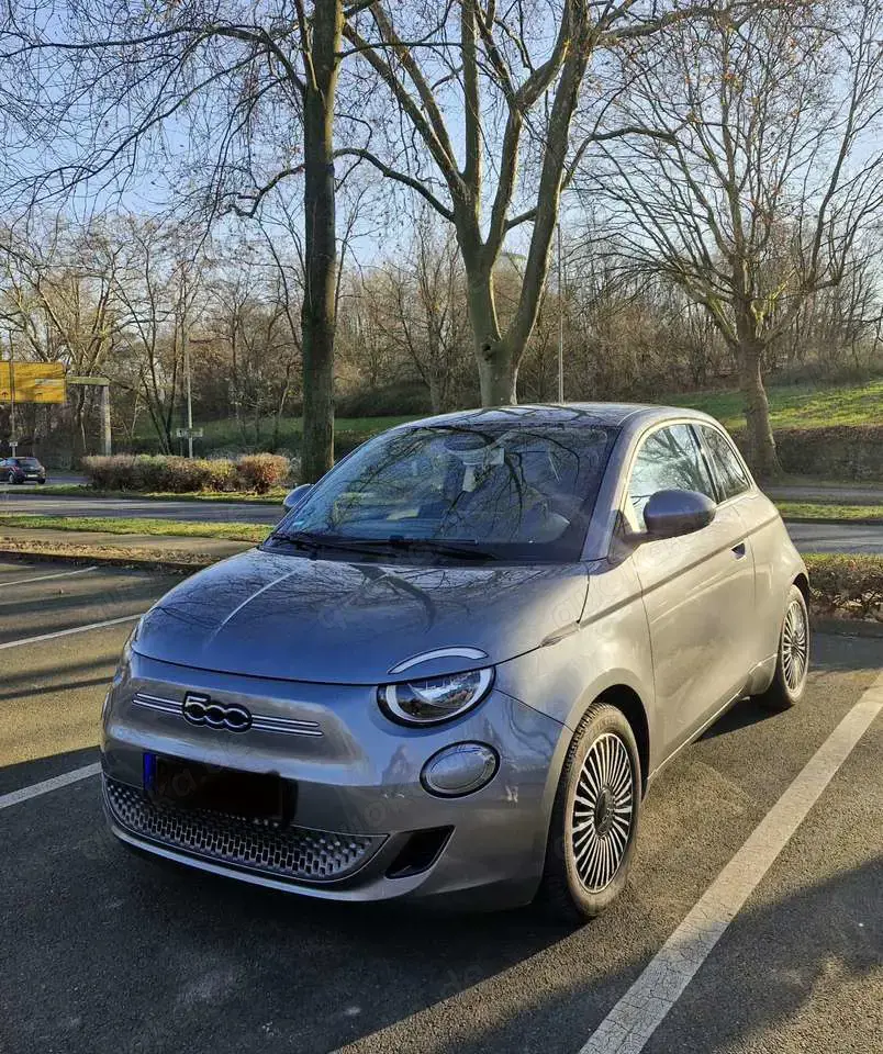 Fiat 500e 42kWh 3+1 la Prima (by Bocelli)