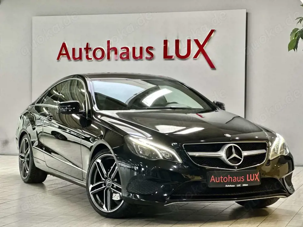 Mercedes-Benz E 250 CGI*COUPE*COMAND*360° KAM*LED*7G*19 ZOLL