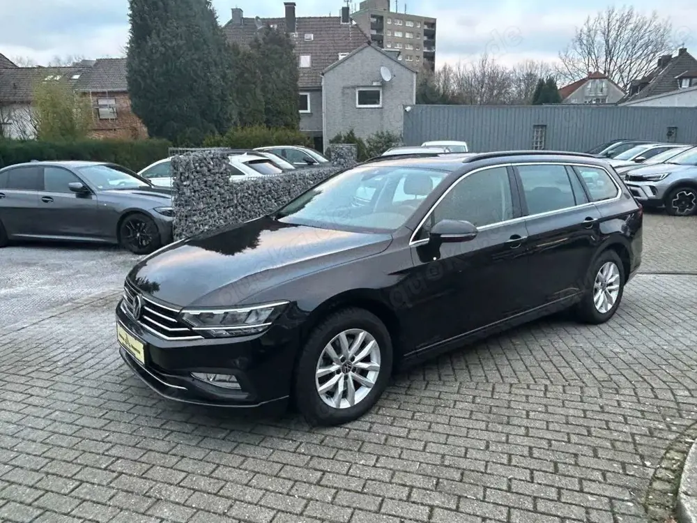 Volkswagen Passat Variant Panorama ACC PDC NAVI Kamera