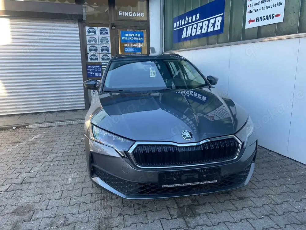 Skoda Octavia 1.5 TSI Kombi Essence, AHK,LED, LAGERND