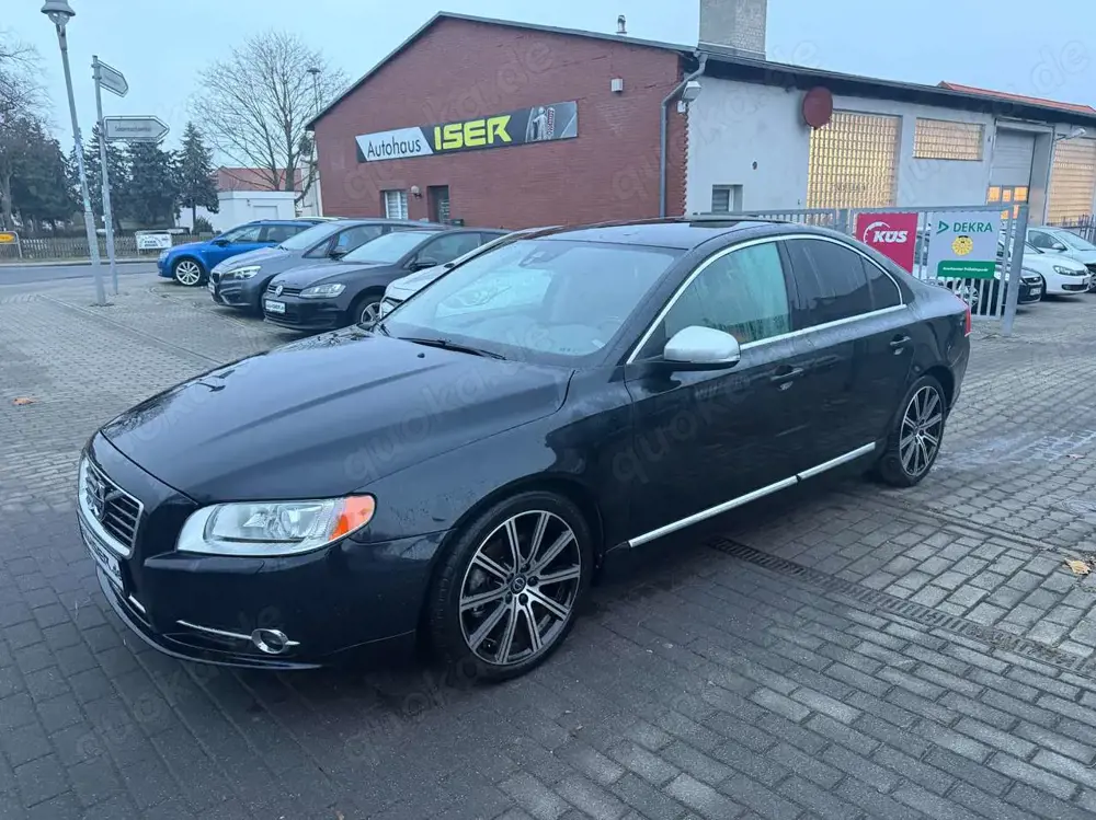 Volvo S80 D2 Summum Xenon, Sitzheizung, AHK