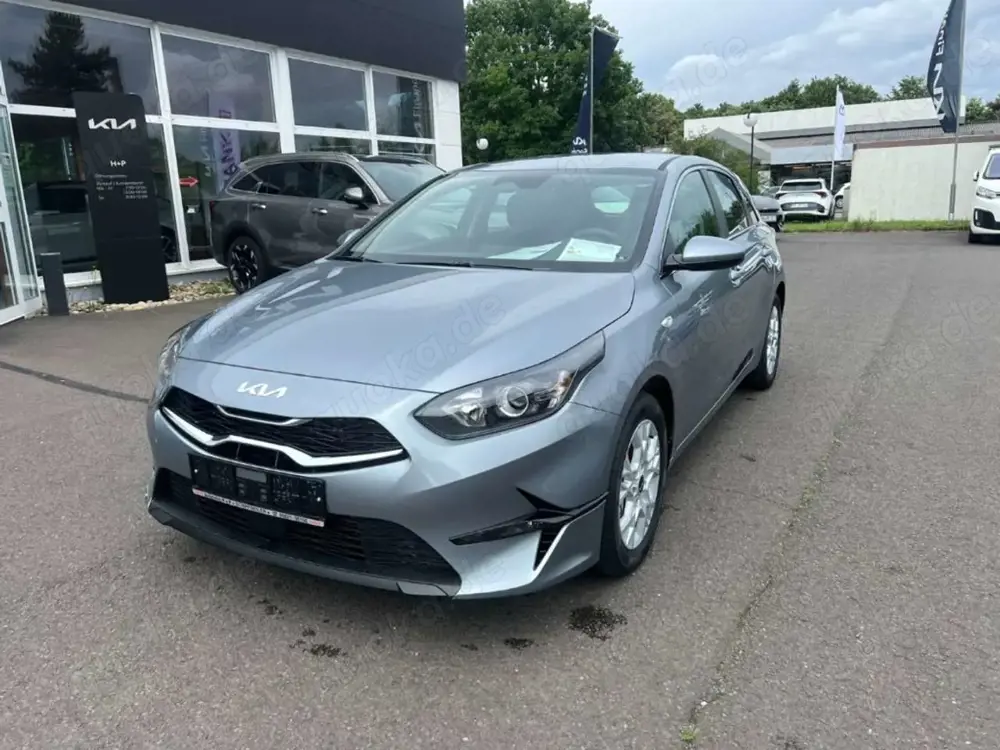 Kia Ceed / cee'd CEED_5 1.5T 140 DCT7 VIS KOMF+ (NAV) Apple CarPlay