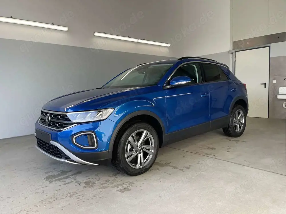 Volkswagen T-Roc Life 150PS AHK+Keyless+Kamera+ACC+Sitzheiz+Clim...