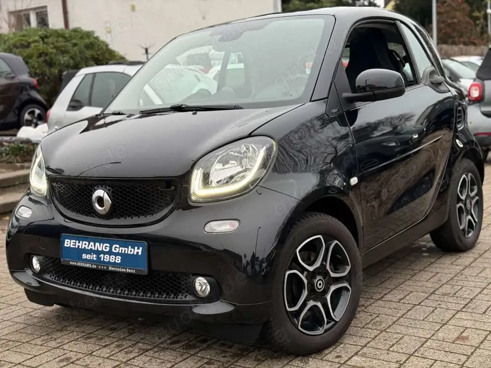 smart forTwo *PRIME*PANORAMA*SITZHEIZUNG*1.HAND*90PS