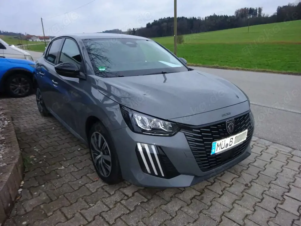 Peugeot 208 Hybrid 110 Allure
