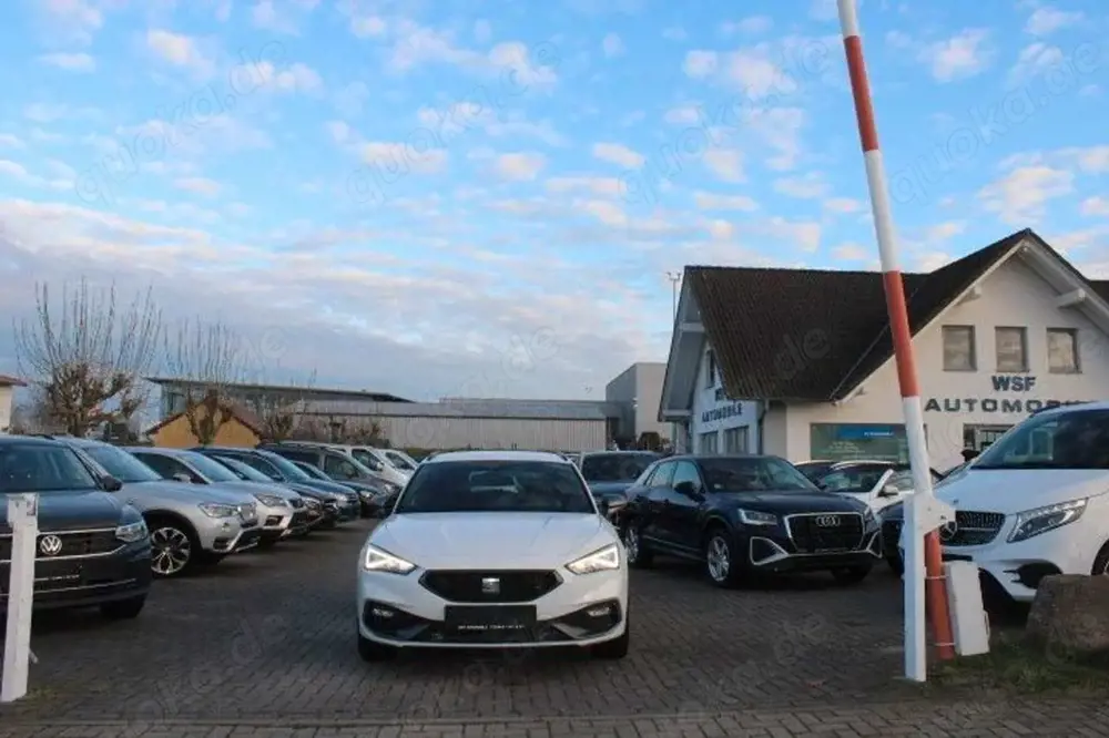 SEAT Leon Sportst FR e-Hybrid,Virtual,Navi,LED,AHK